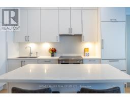 1013 - 111 St Clair Avenue W, Toronto, ON M4V1N5 Photo 49