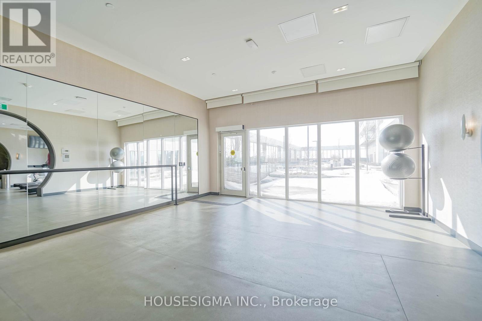 #1223 2031 KENNEDY ROAD - 25