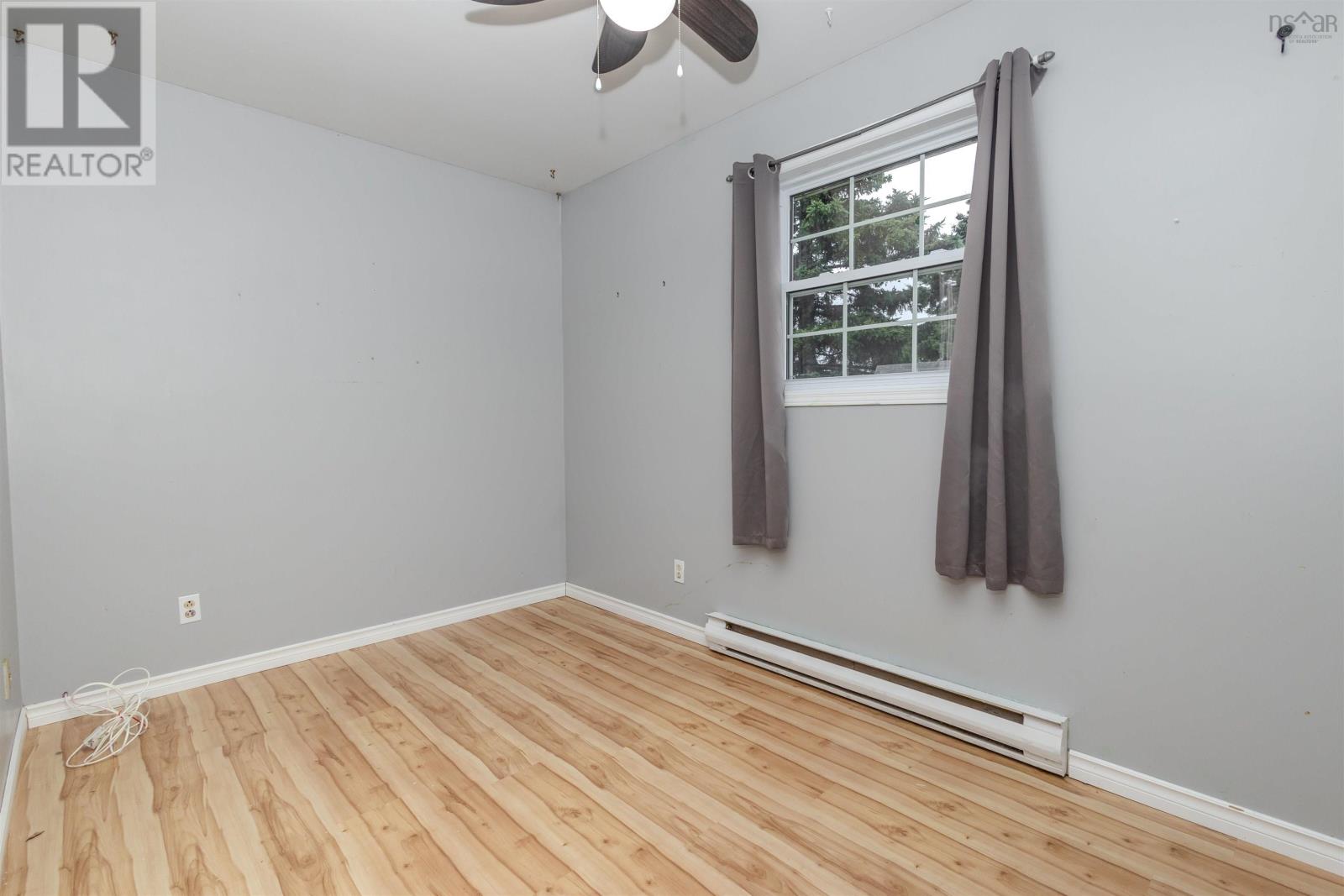 Property 16 of 34 of 10 Sheridan Drive