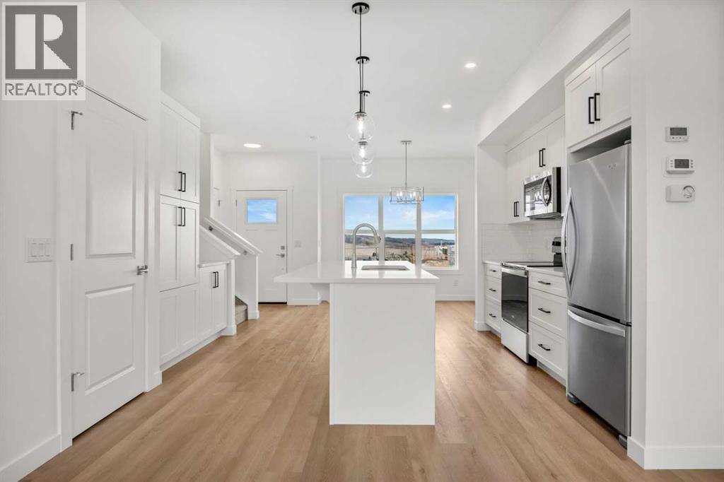 525 River Heights Drive, Cochrane