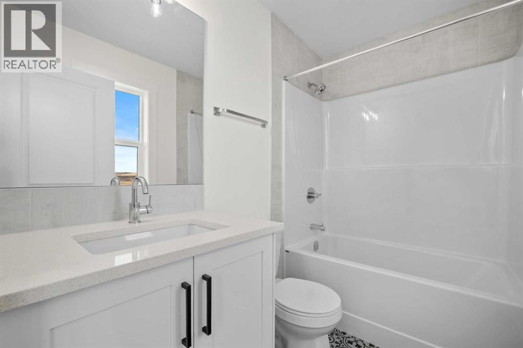 525 River Heights Drive, Cochrane