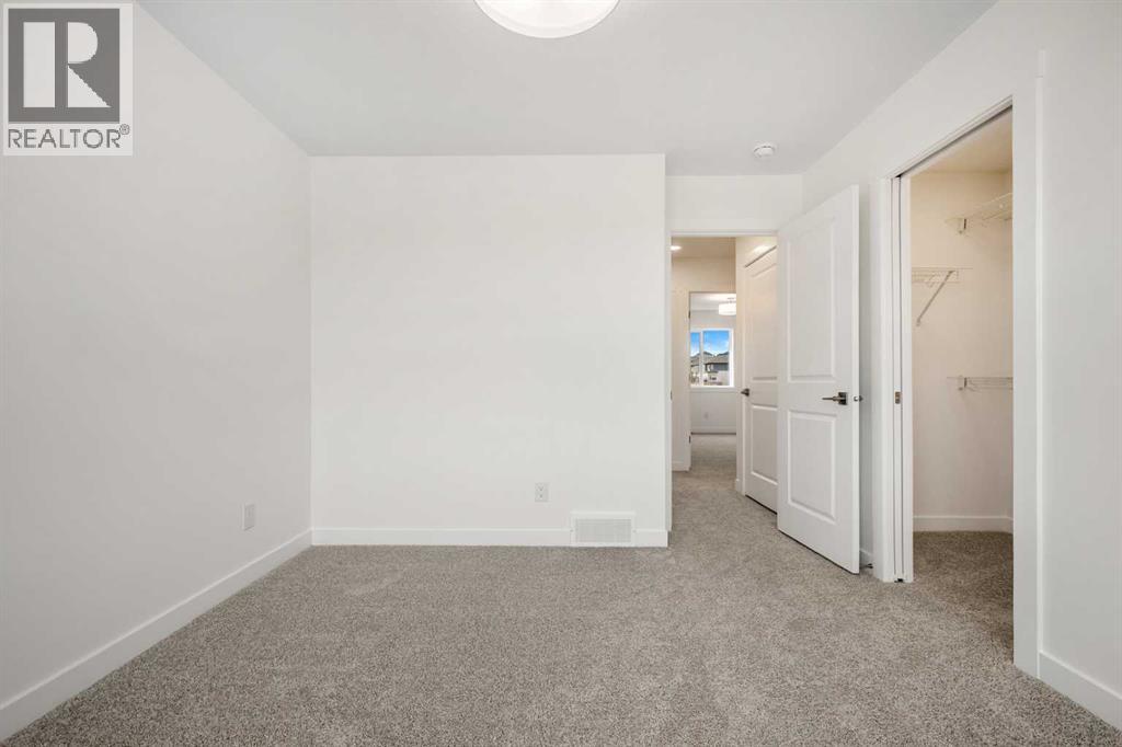 525 River Heights Drive, Cochrane