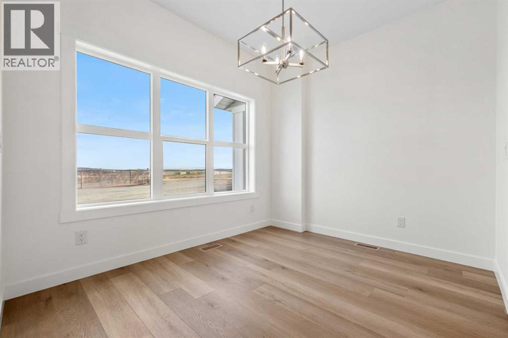 525 River Heights Drive, Cochrane