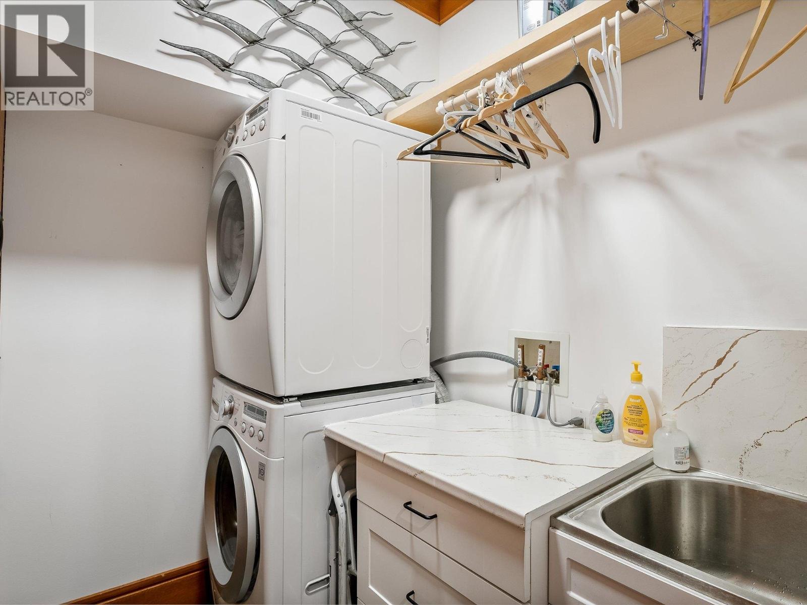 23 2324 TALUSWOOD PLACE, Whistler