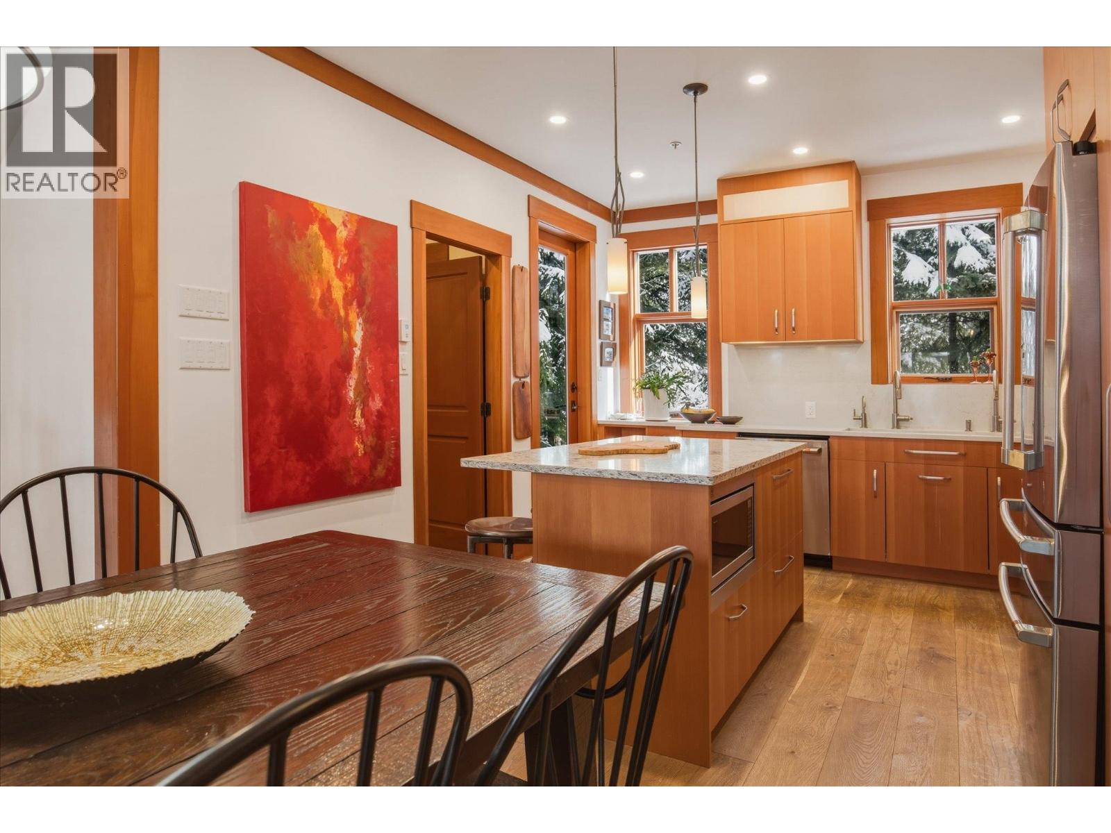 23 2324 TALUSWOOD PLACE, Whistler