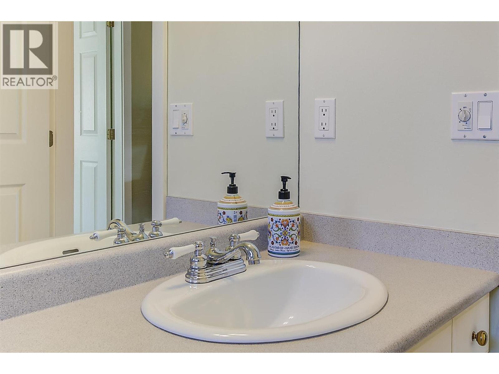 5174 Morrison Crescent, Peachland