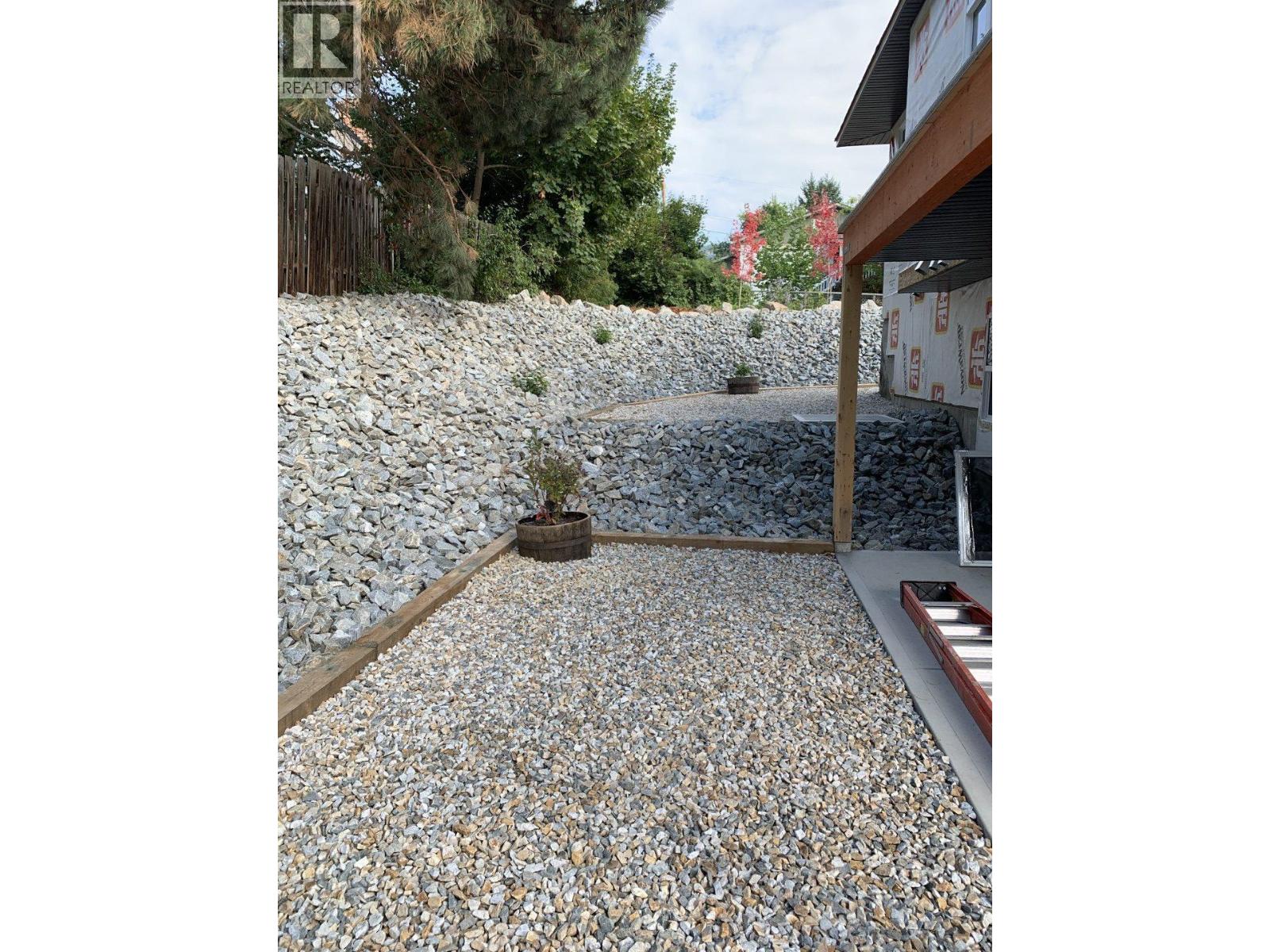  Trans Canada Highway Northeast, Salmon Arm