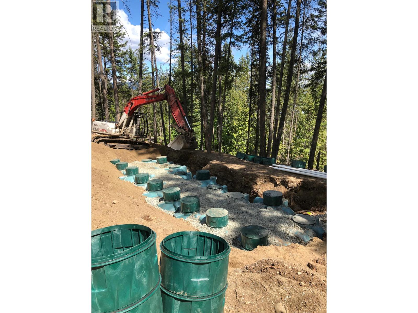  Trans Canada Highway Northeast, Salmon Arm