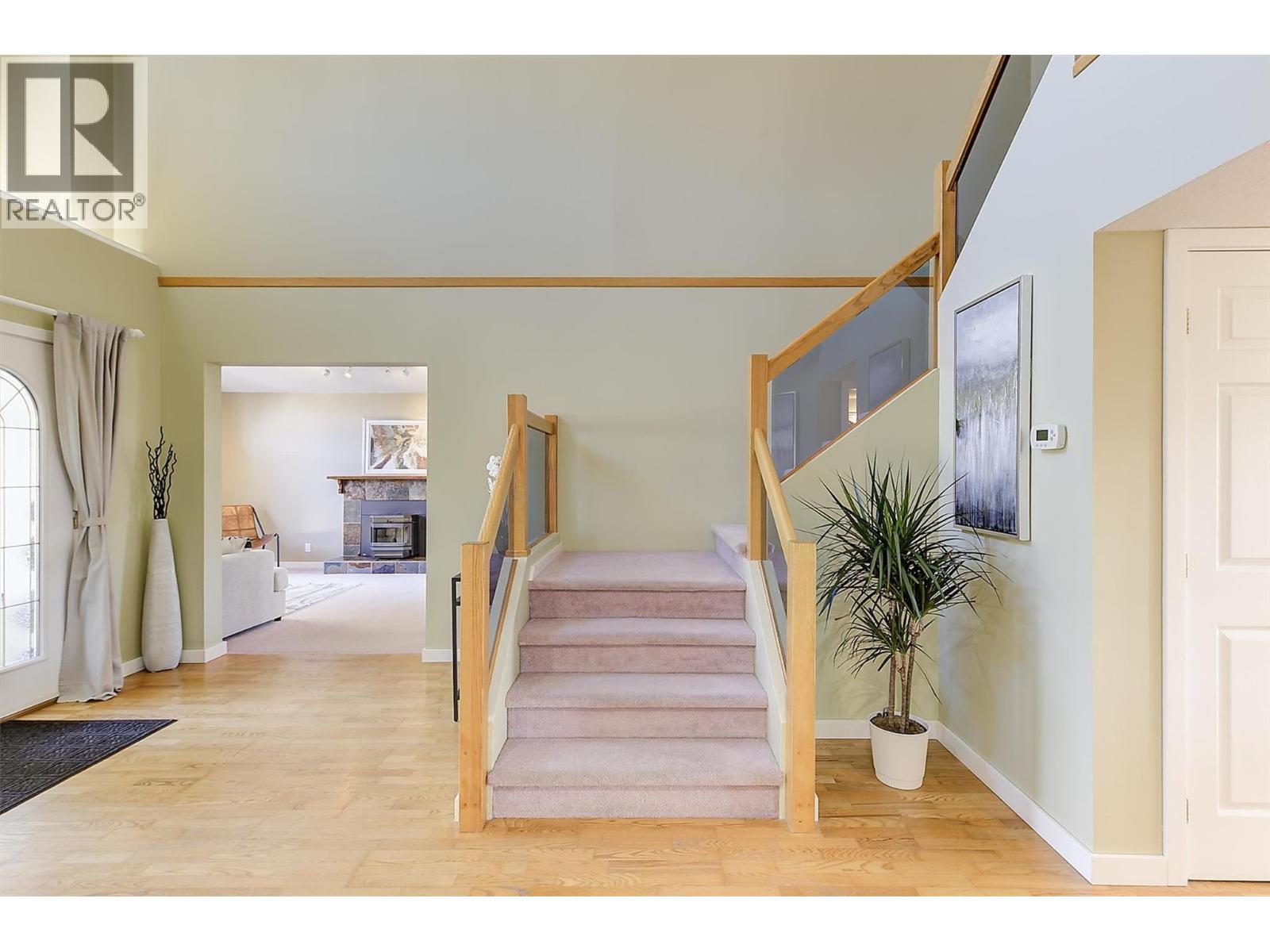 5174 Morrison Crescent, Peachland