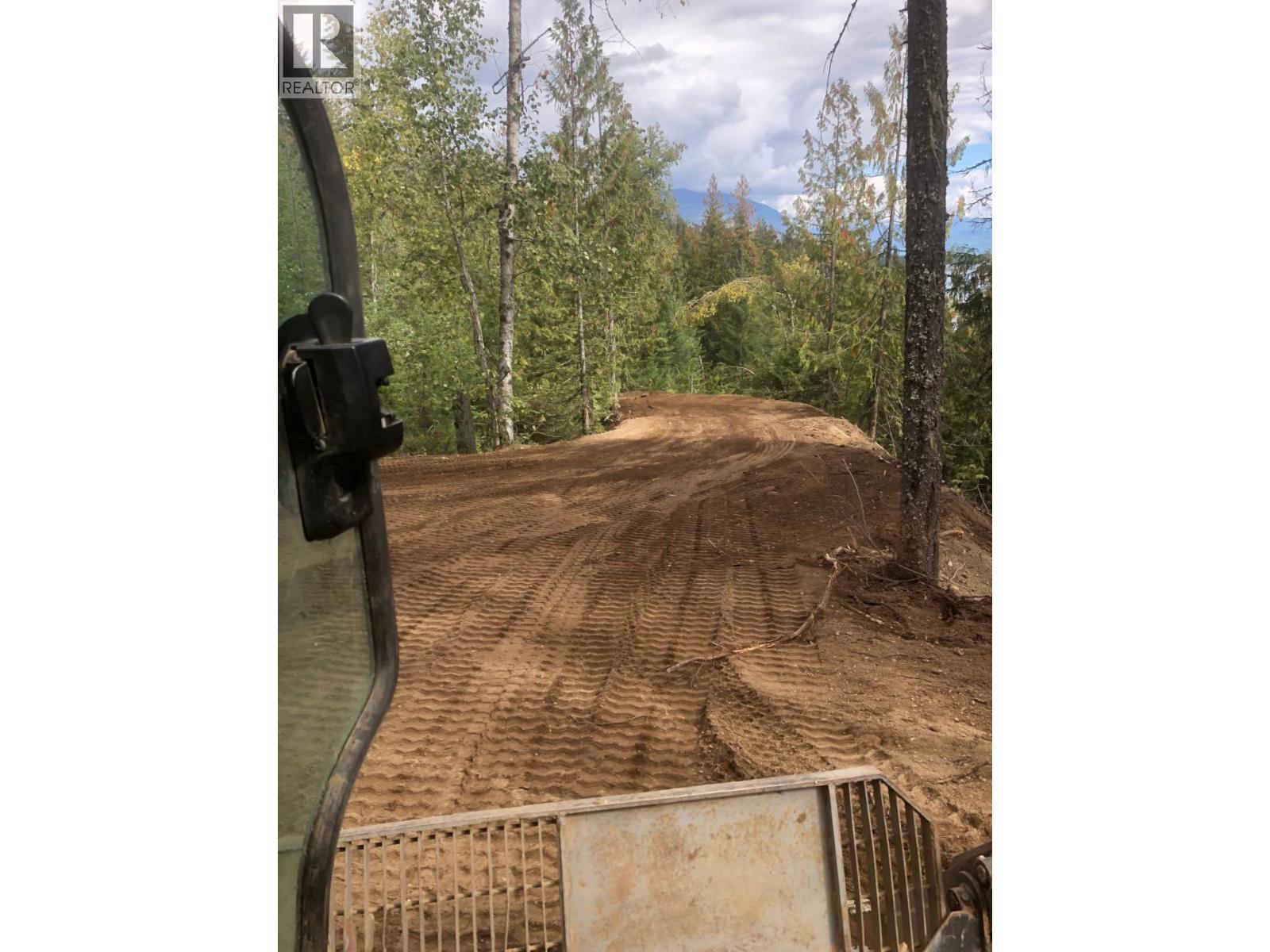  Trans Canada Highway Northeast, Salmon Arm