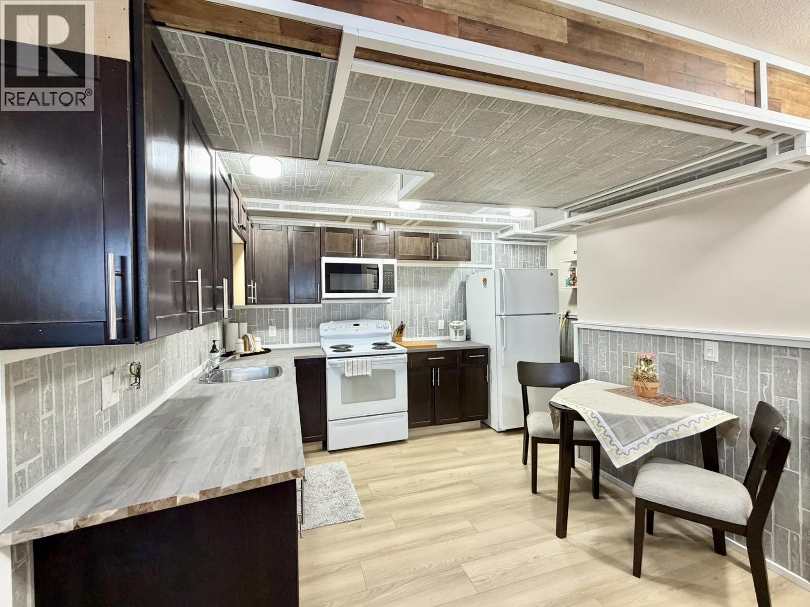 6433 LYNX ROAD, Forest Grove