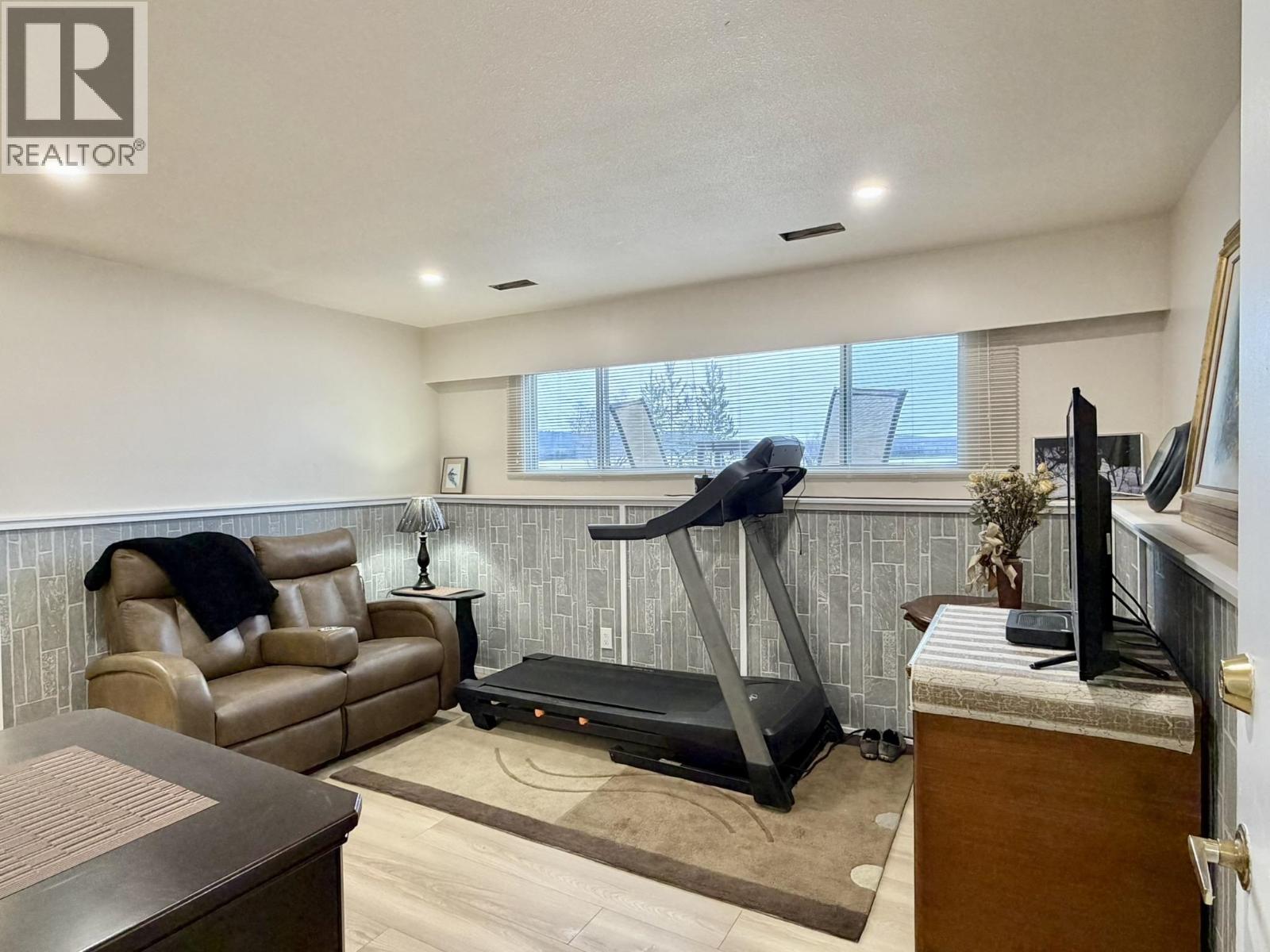 6433 LYNX ROAD, Forest Grove