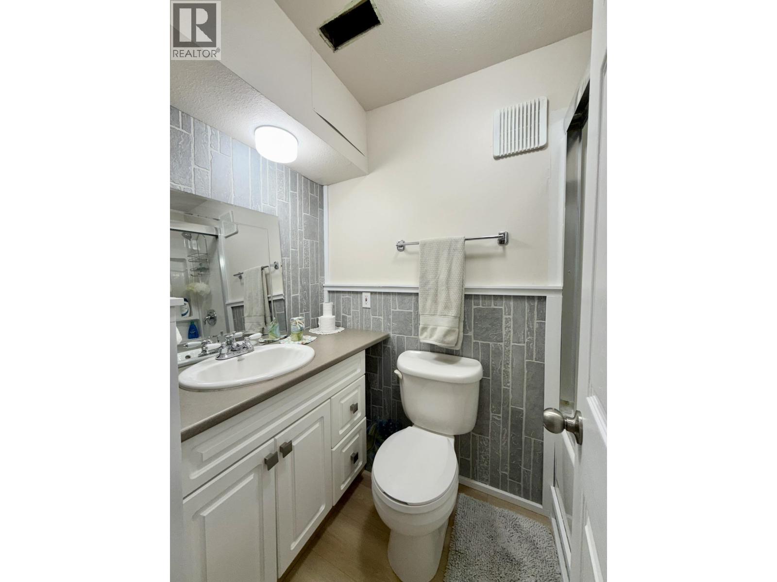 6433 LYNX ROAD, Forest Grove