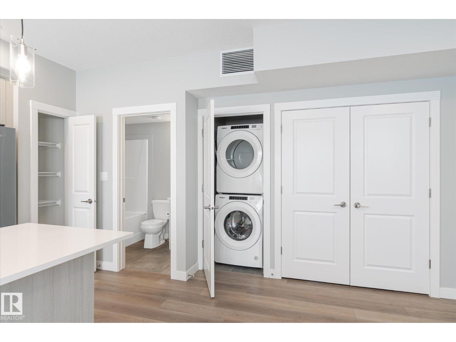 #42 6905 25 AV SW, Edmonton