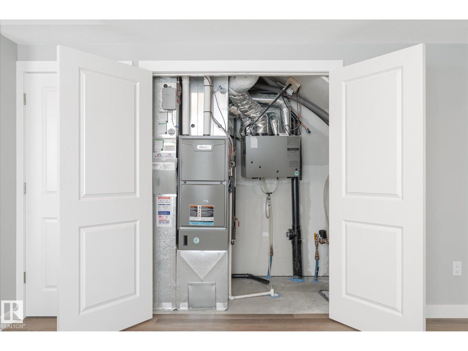 #42 6905 25 AV SW, Edmonton