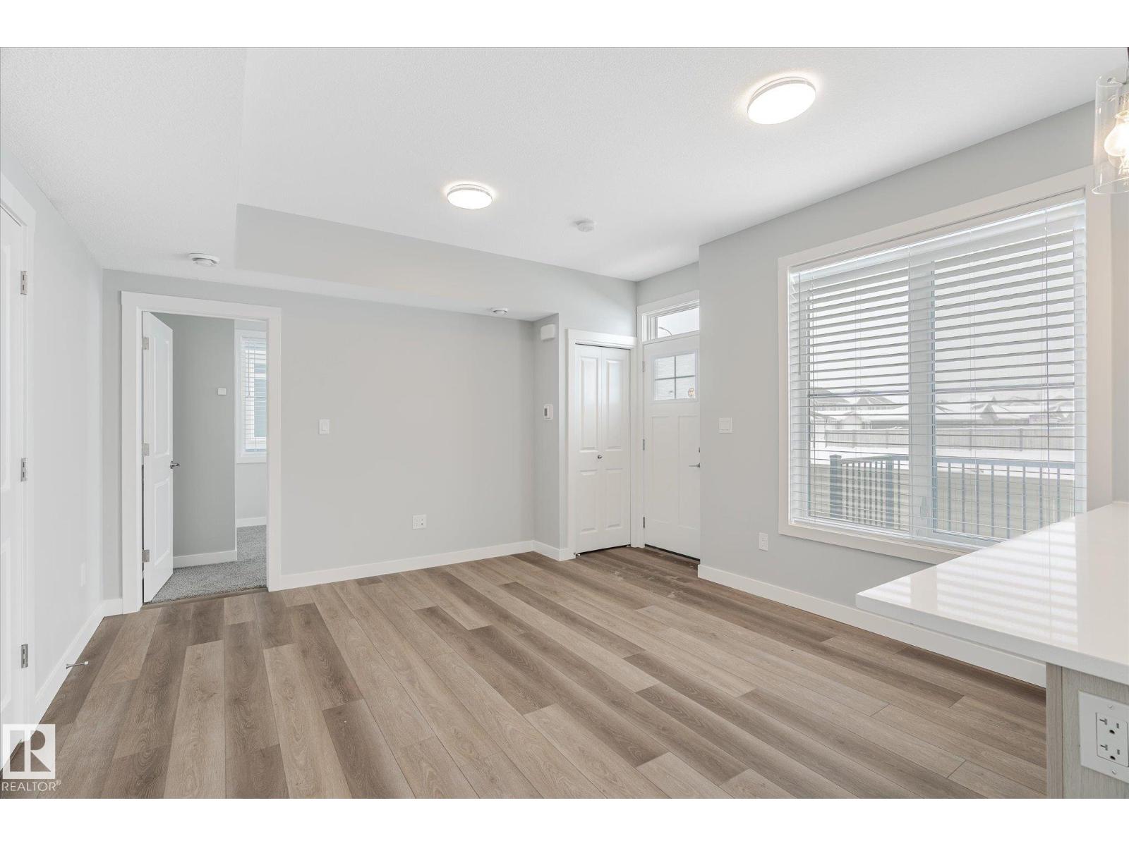 #42 6905 25 AV SW, Edmonton