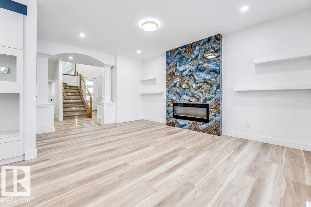 219 Crystal Creek DR, Leduc