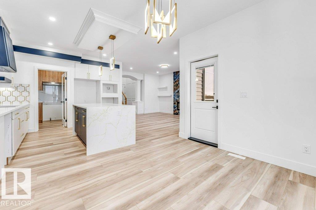 219 Crystal Creek DR, Leduc