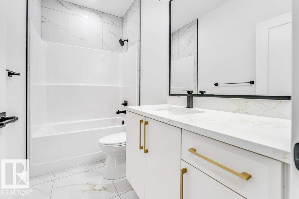 219 Crystal Creek DR, Leduc