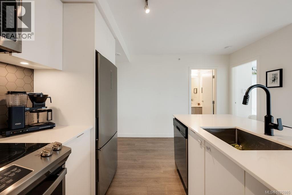 604 845 Johnson St, Victoria