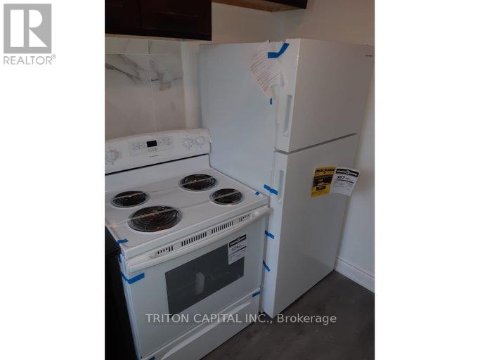 7 Osler Unit 204 photo 5