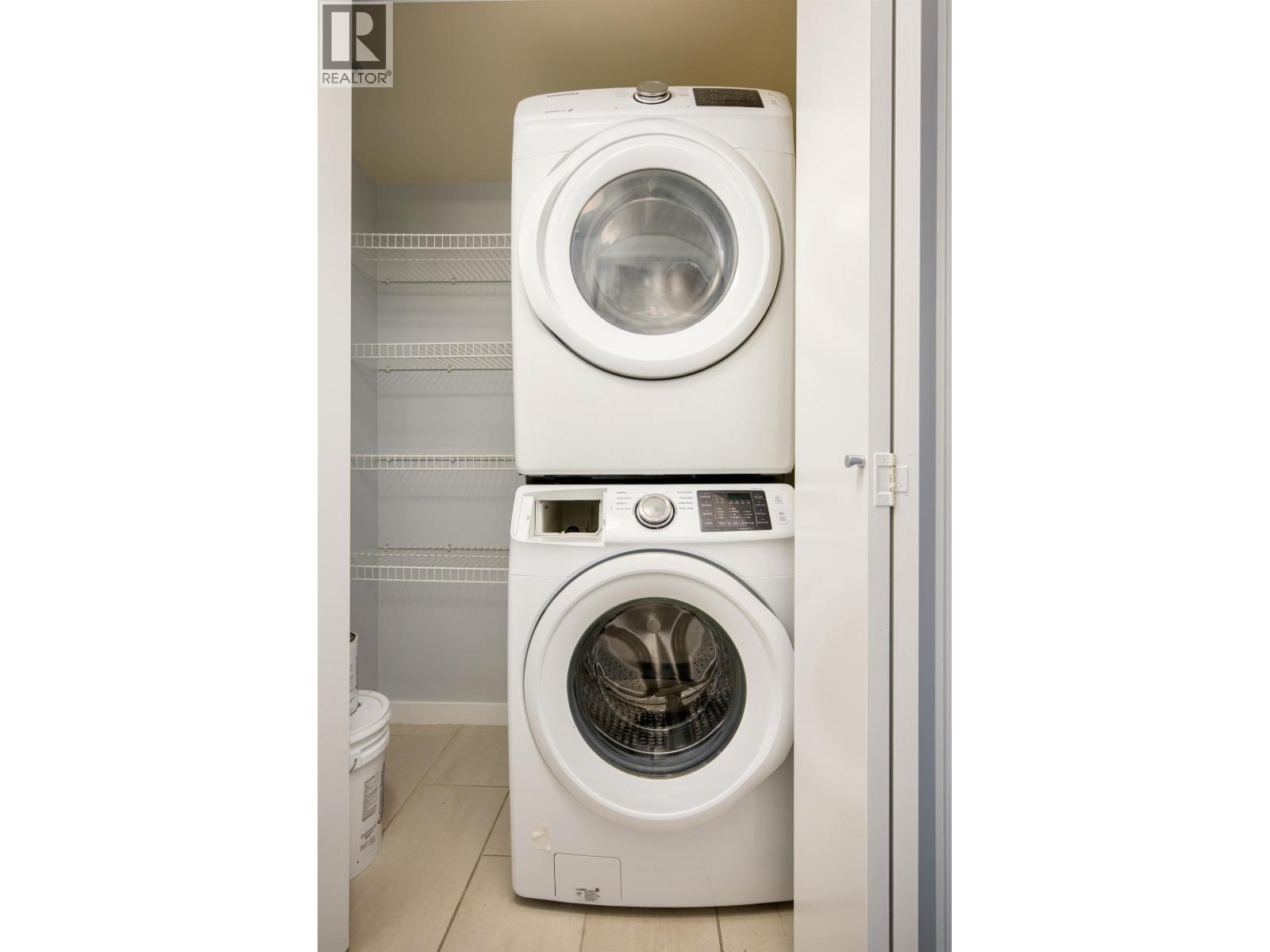 215 8060 JONES ROAD, Richmond