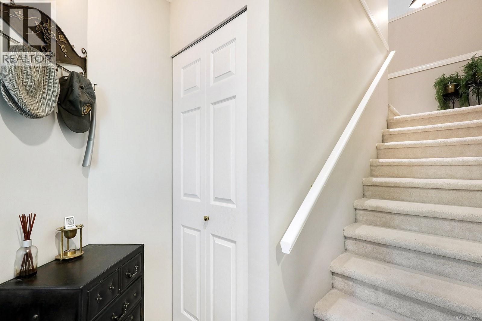 206 2275 Comox Ave, Comox