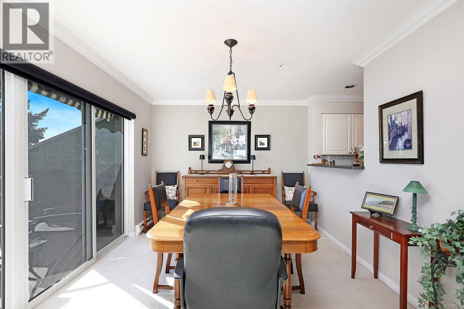 206 2275 Comox Ave, Comox