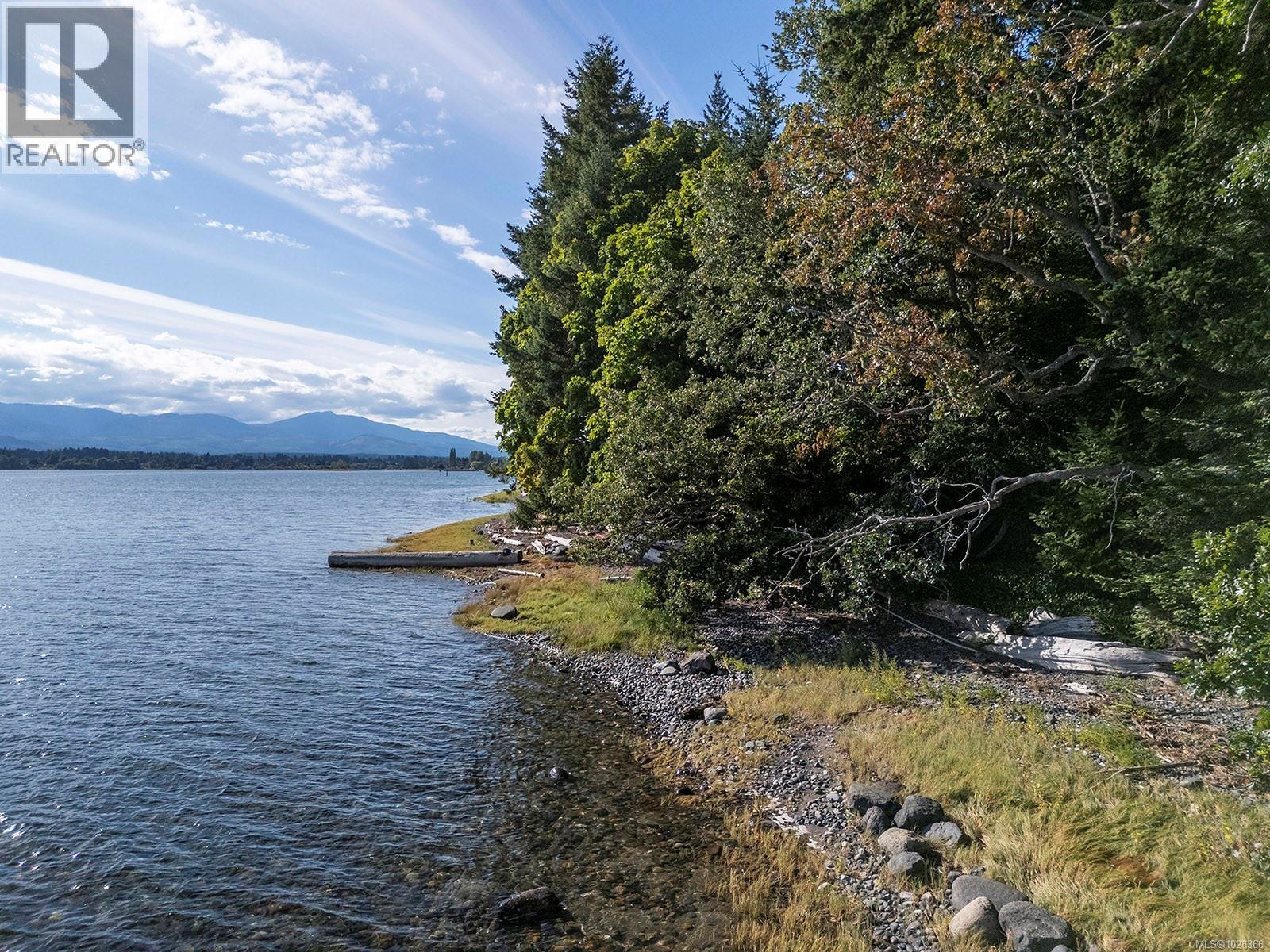 206 2275 Comox Ave, Comox