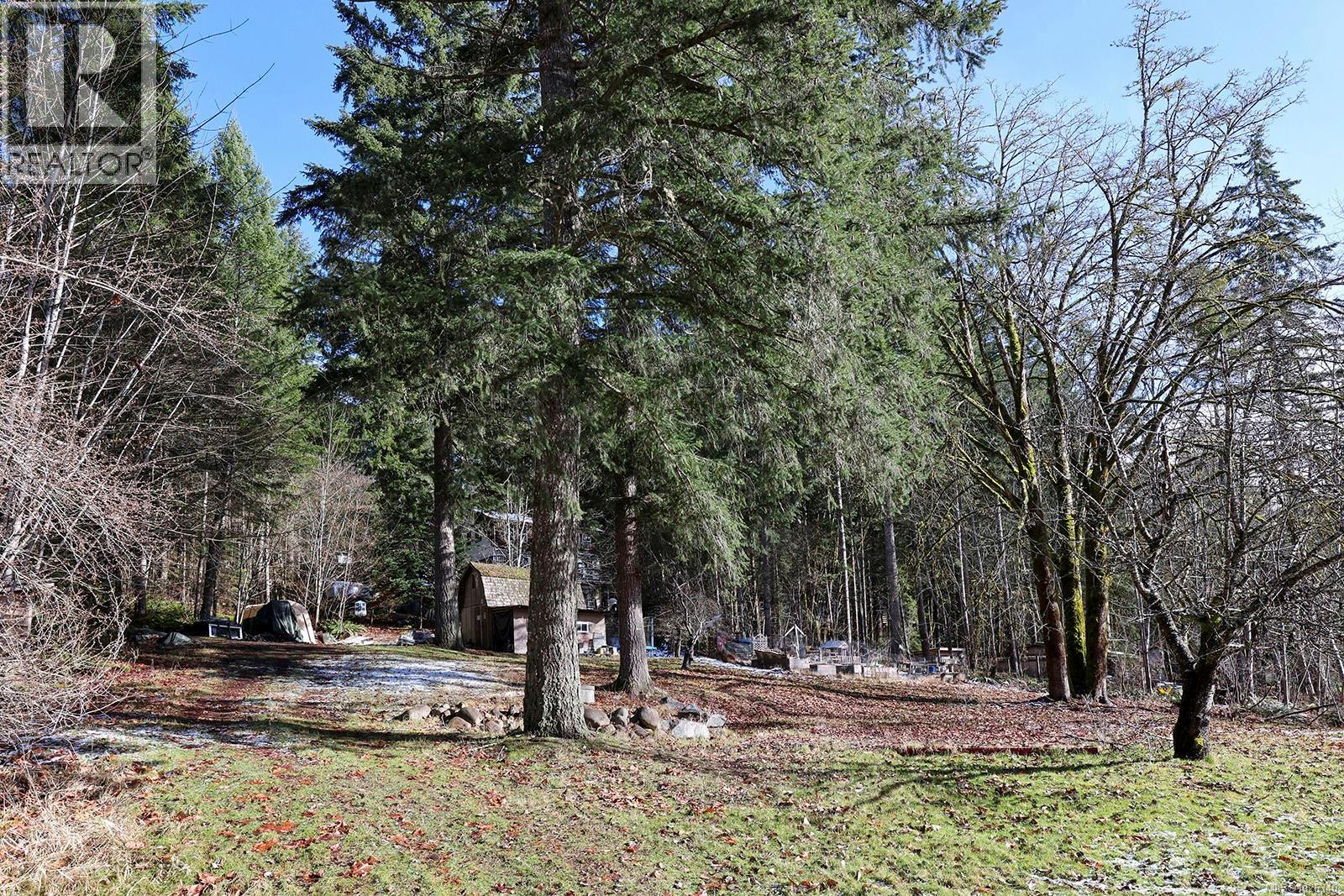 4026 MacAulay Rd - 22