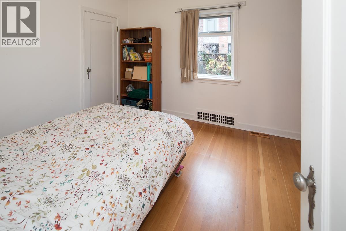 2305 W 3RD AVENUE, Vancouver