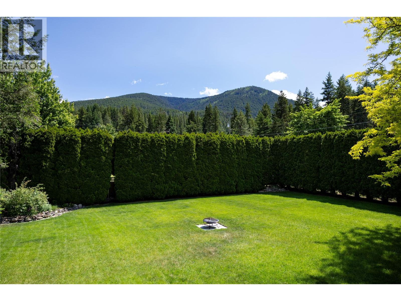 3429 Larch Drive, Spallumcheen