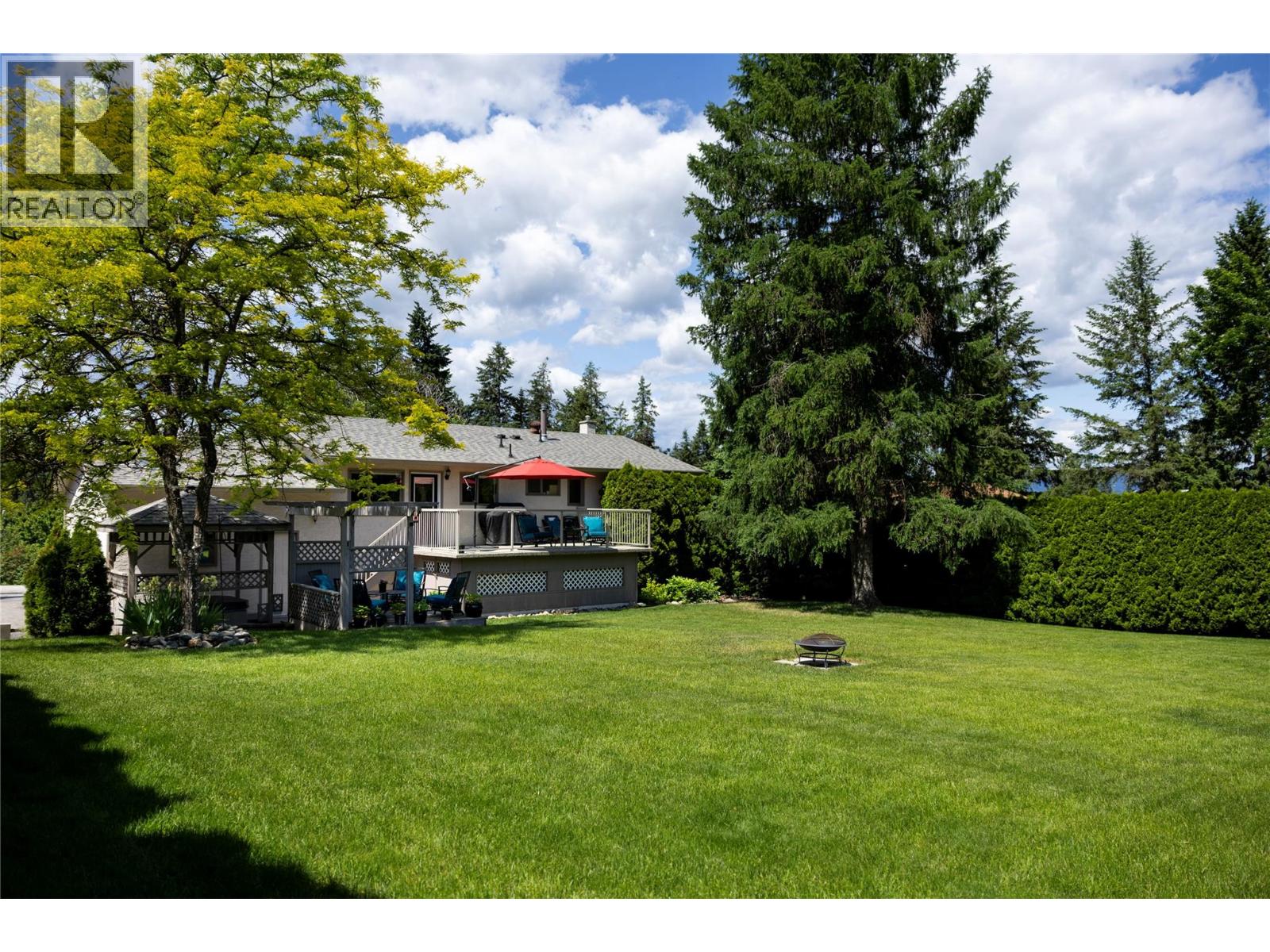 3429 Larch Drive, Spallumcheen