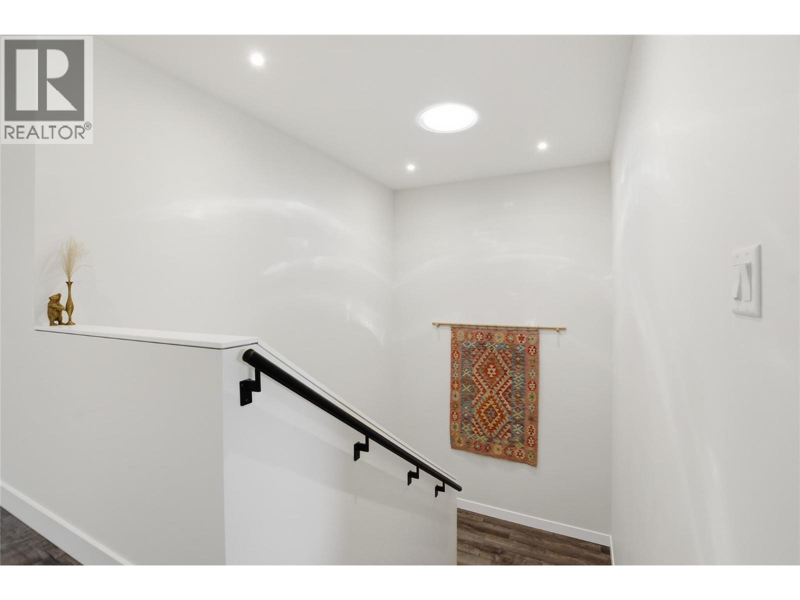  6390 Okanagan Street, Oliver