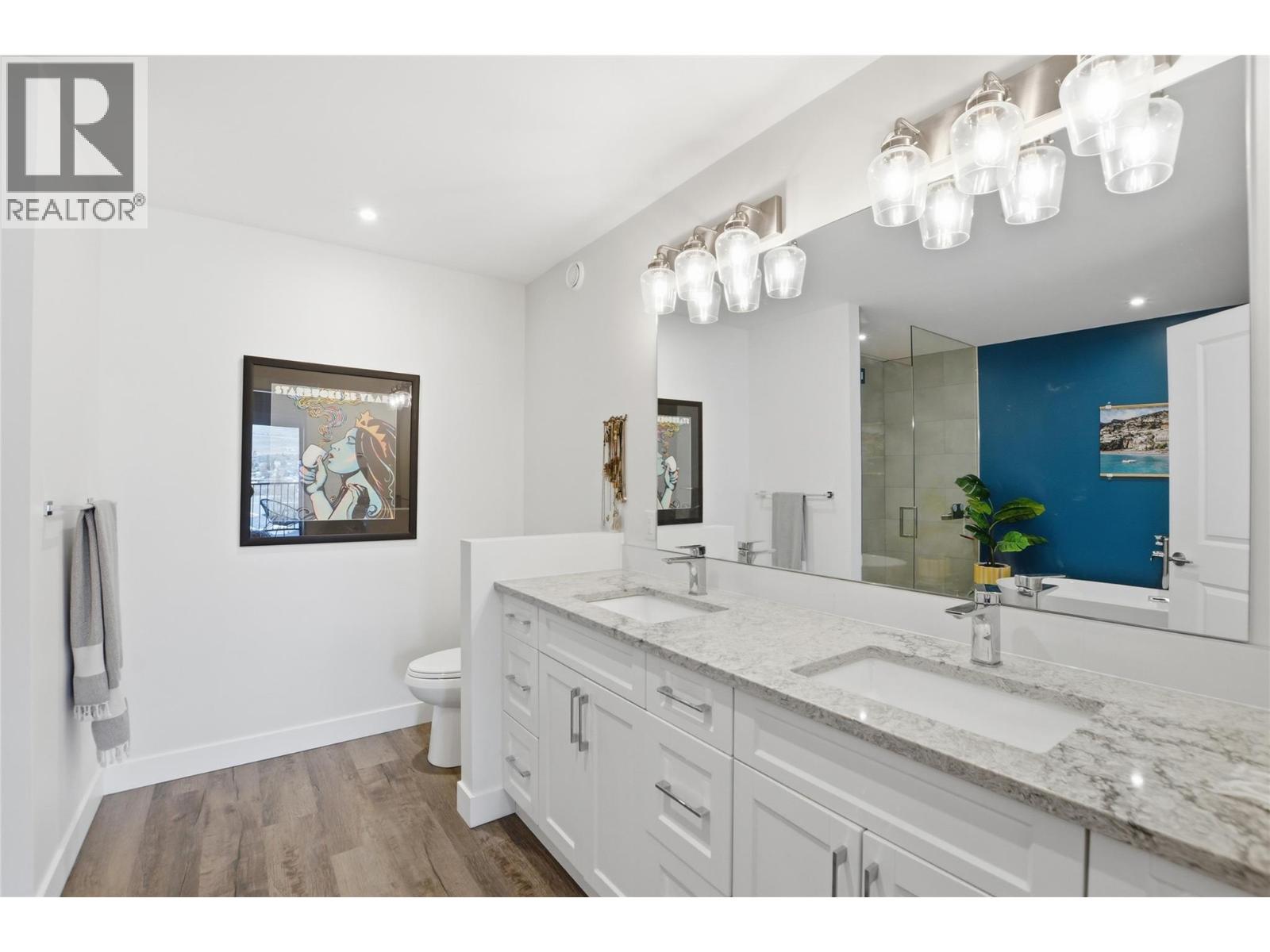 6390 Okanagan Street - 20