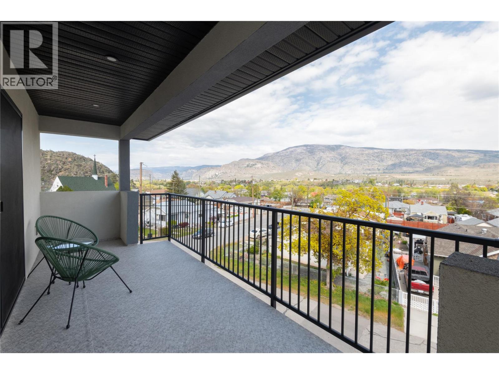 6390 Okanagan Street - 30