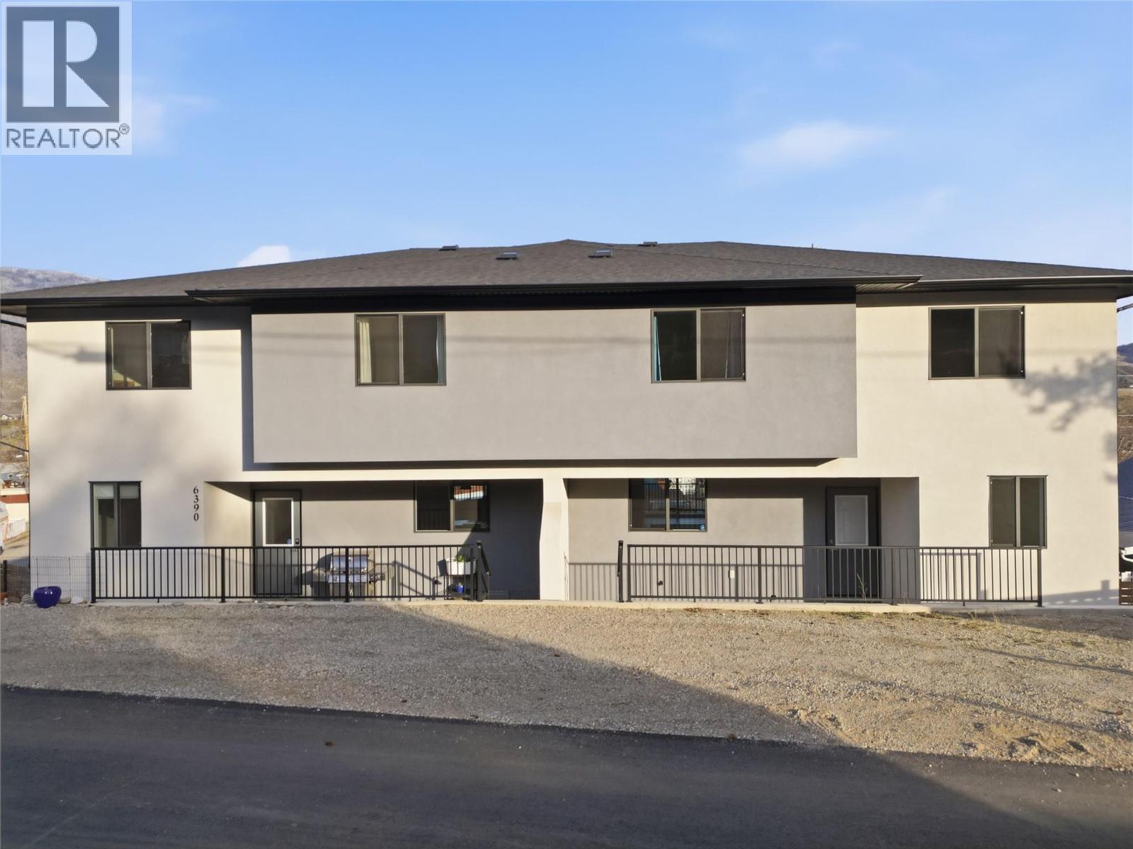  6390 Okanagan Street, Oliver