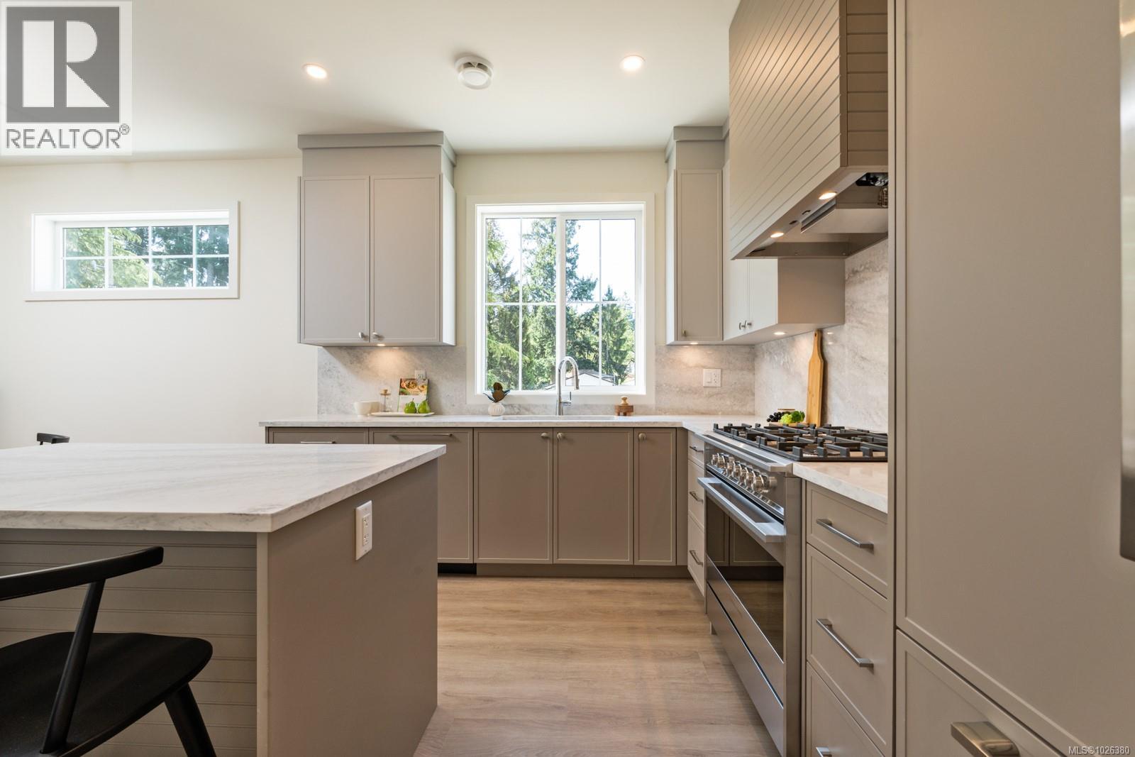 214 2770 Vantilburg Crescent, Langford