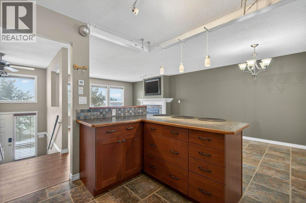 1610 16 Avenue SE, Salmon Arm