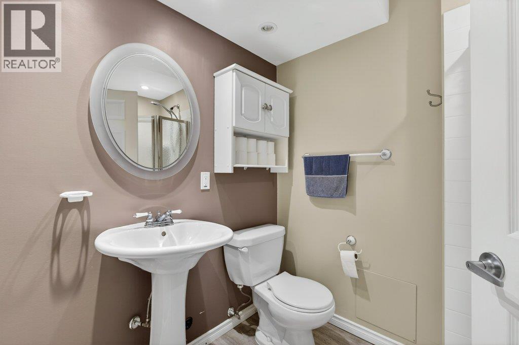 1610 16 Avenue SE, Salmon Arm