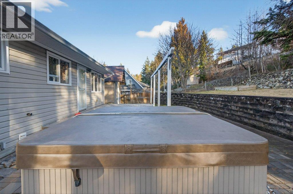 1610 16 Avenue SE, Salmon Arm