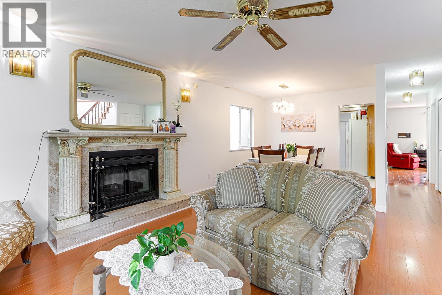 8006 CHESTER STREET - Photo 5 of 32, Vancouver, British Columbia