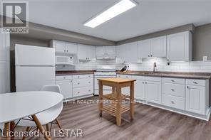 LOWER - 25 WESTON STREET - Photo 4 of 18, London South (South H), Ontario
