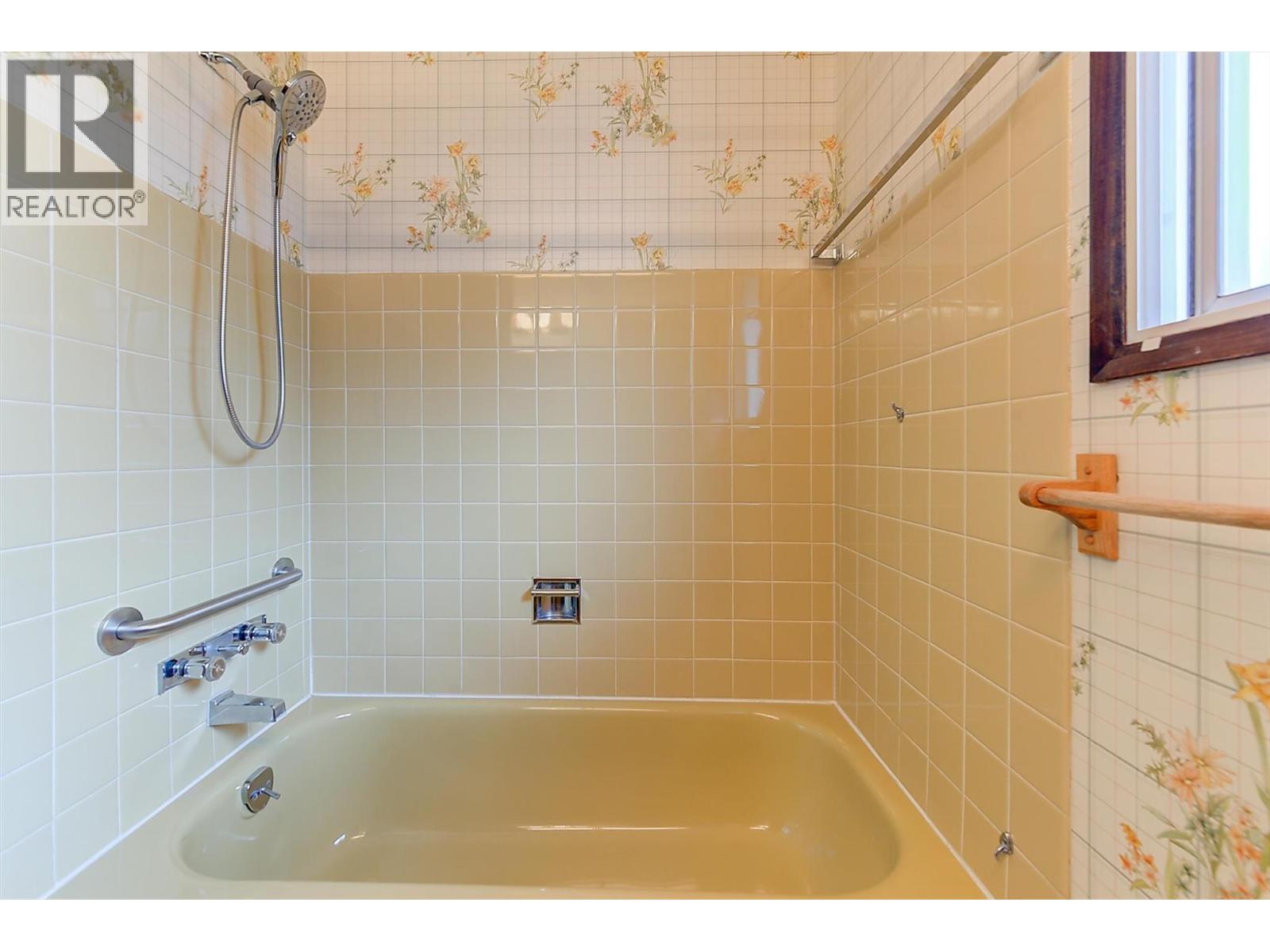 780 Dundee Road, Kelowna