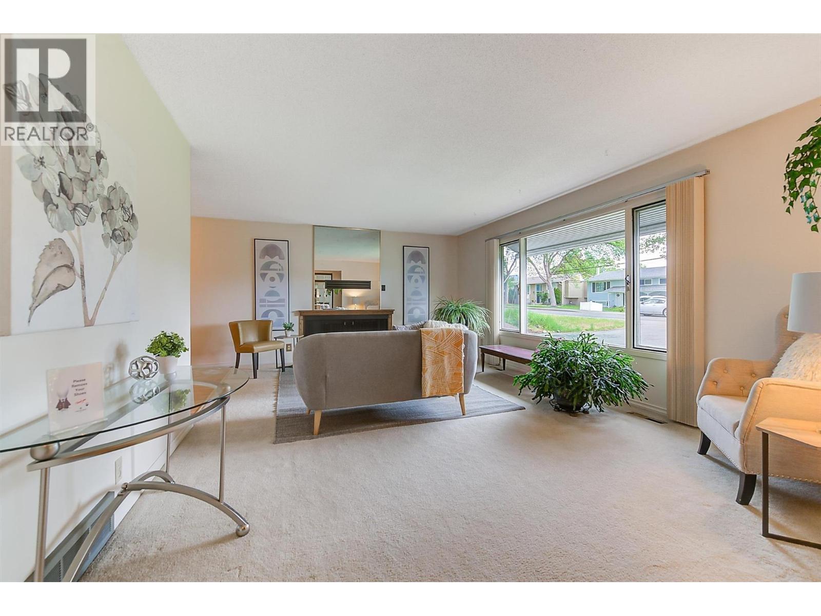 780 Dundee Road, Kelowna