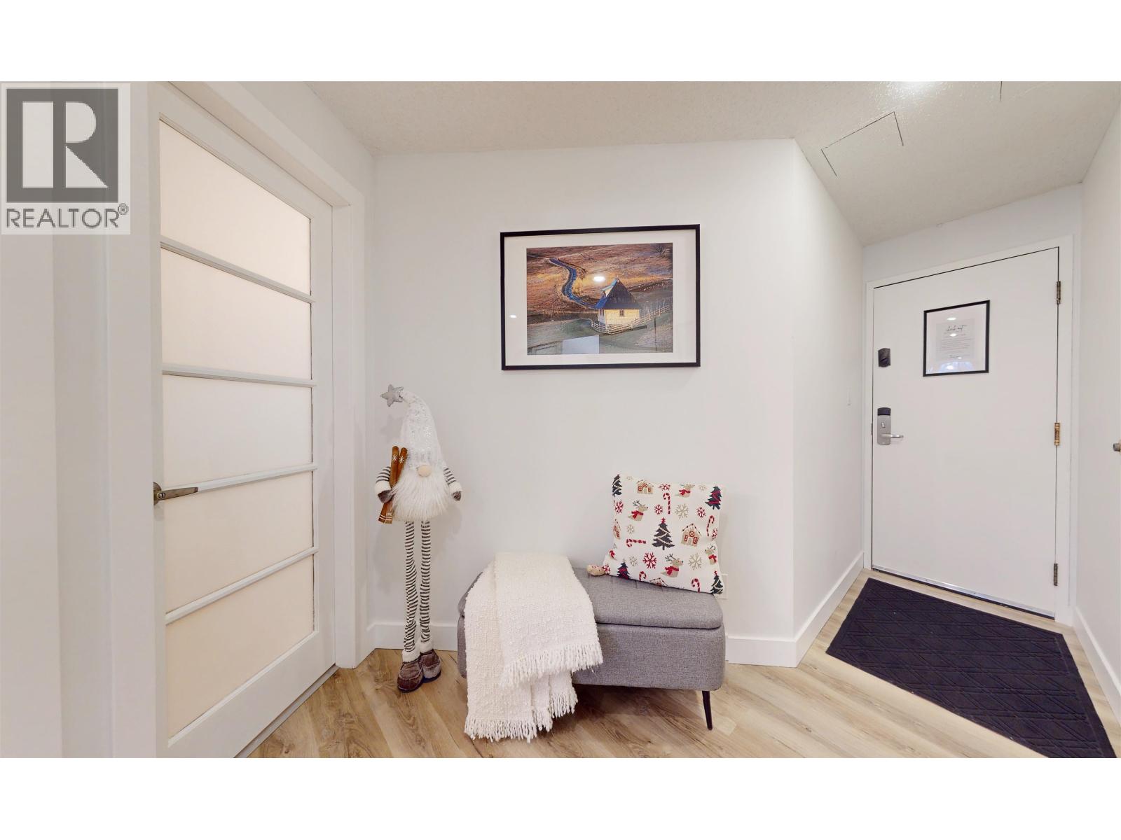 301 4111 GOLFERS APPROACH, Whistler