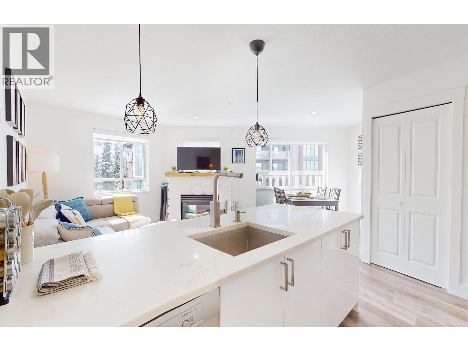 449 4314 MAIN STREET, Whistler