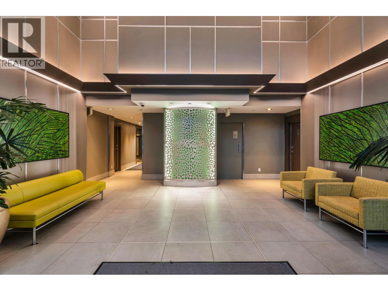 502 928 RICHARDS Street - photo 2