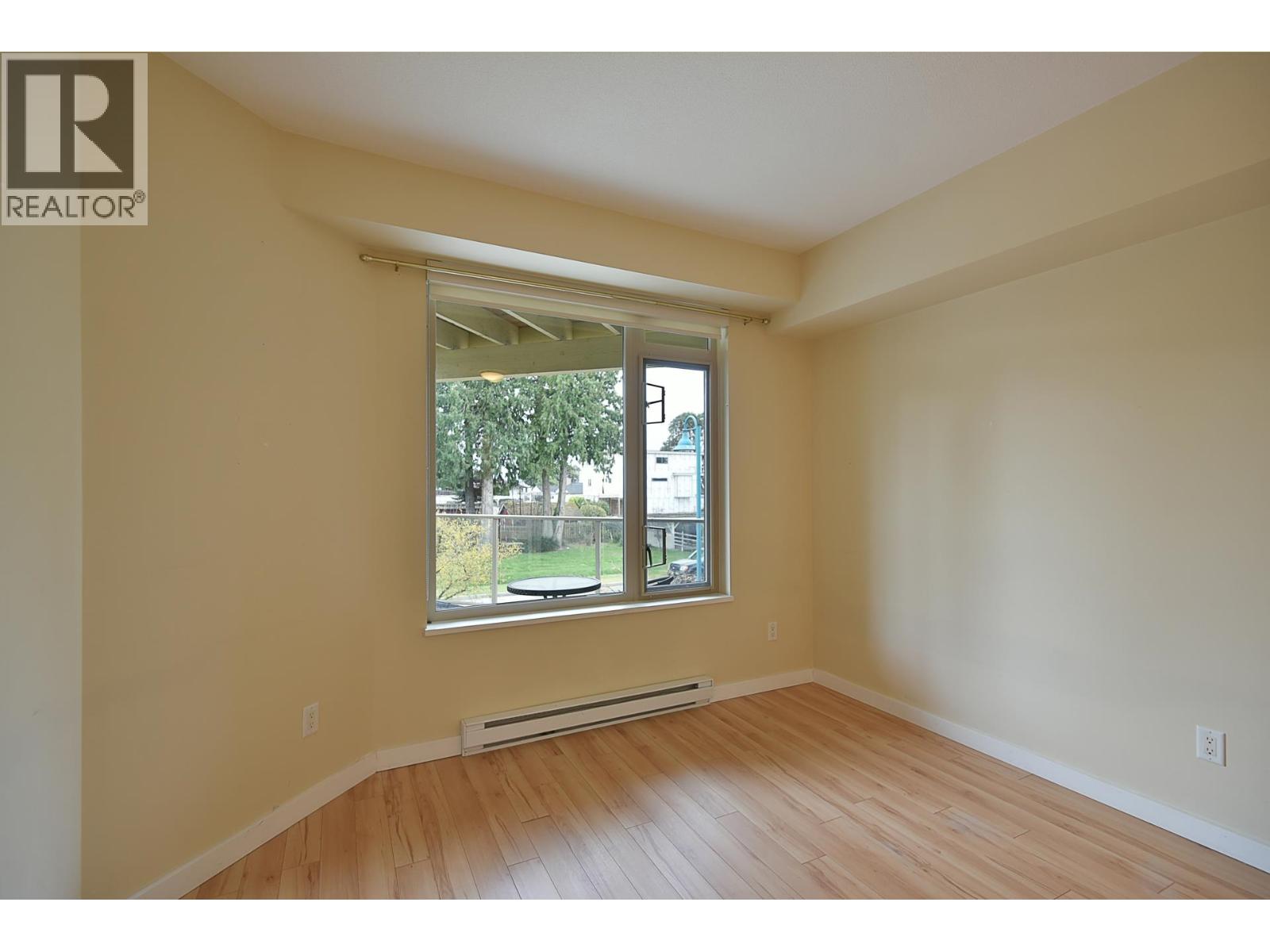 233 5160 DAVIS BAY ROAD, Sechelt