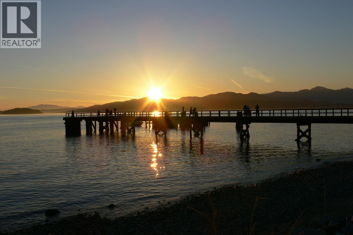 233 5160 DAVIS BAY ROAD, Sechelt